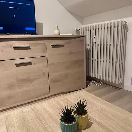 Renovated Place Saint-sauveur, Center Appartement *