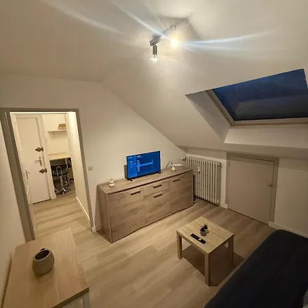 Renovated Place Saint-sauveur, Center *